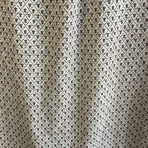 Classic Fleur de Lis all over pattern top long sleeve v neck office oversized XS - Picture 4 of 4